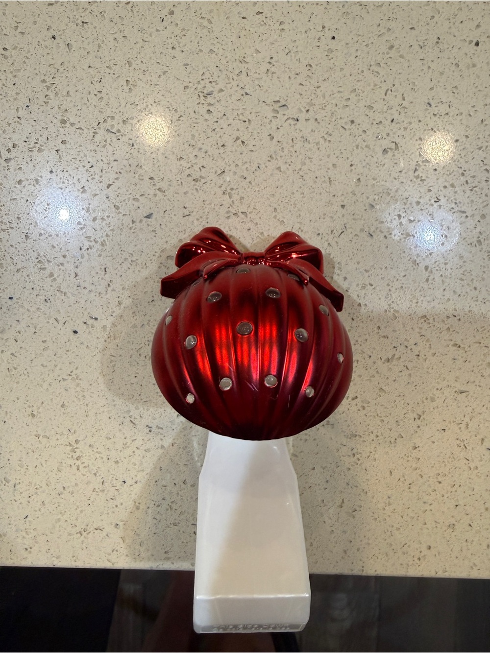 Bath & Body Works Red Ornament with Bow Plug-In Non-Lighting